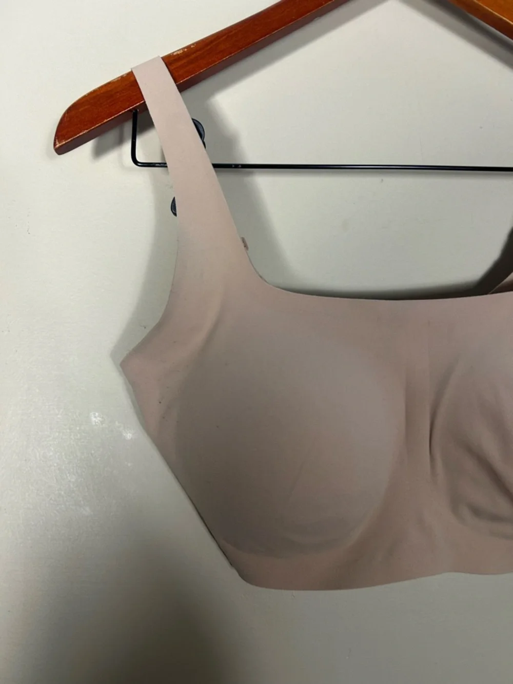 Skims Wireless Seamless Lightly Removable Padded Tshirt Bra Size Medium/DD - Picture 3 of 6